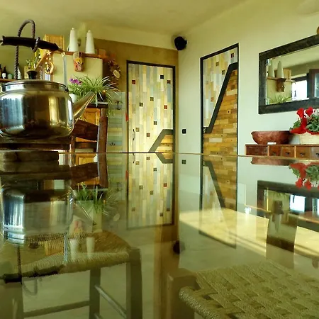 Asinochevola Bed & Breakfast Arveaco